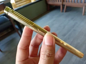 "Pluma estilográfica vintage SHEAFFER Targa patrón a rayas electrochapadas en oro ""Prefecto" - Imagen 1 de 12