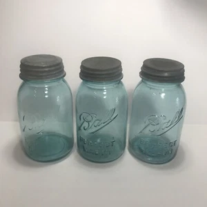 Vintage 1910-1923 BALL PERFECT MASON BLUE QUART Canning Jars Set Of 3 W/Zinc Lid - Picture 1 of 12
