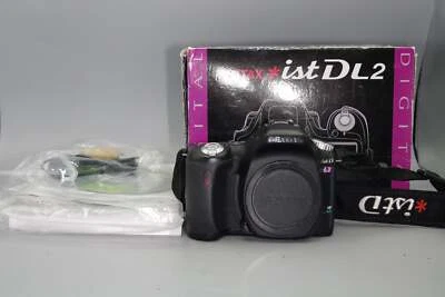 Pentax * ist Dl2 6.1MP DSLR Boxed - Low S/C 909 - Mint - Image 1 of 4