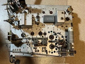 Vintage EF Johnson Invader Chassis for Parts Tubes and Knobs Also SOLD AS IS - Zdjęcie 1 z 13