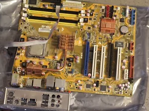 Scheda madre Asus Stack Cool 2 P5K Deluxe. CPU sconosciuta. Buone condizioni. - Foto 1 di 17