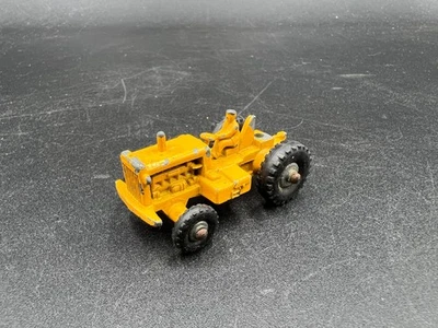 Matchbox Caterpillar Earth Scraper Tractor Only Yellow Beat Up Condition - Image 1 of 4