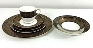 Mikasa Mount Holyoke Bone China 7 Piece Place Setting - Multiple Available - Picture 1 of 20