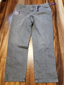 Gloria Vanderbilt Amanda Jeans Gray Dize 18 Short NWT - Picture 1 of 6