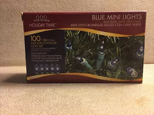 HOLIDAY TIME 100 BLUE MINI LIGHTS IN OR OUTDOOR USE BLINKING OR NOT CHRISTMAS - Picture 1 of 4
