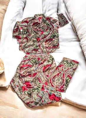 SOPHIA BY DELICATES 2 Pc Burgundy Gold PAISLEY Silky SATIN Pajamas Women's Large - Image 1 of 4