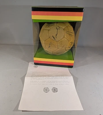 Fußball Autogrammball DFB Nationalmannschaft 1978 - Bild 1 von 4