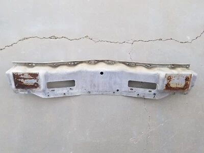 Cadillac 1977 1978 1979 cupé/sedán Deville Fleetwood parachoques delantero placa de montaje Foto 1 de 4