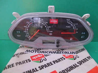 PER APRILIA Amico 50 cruscotto CONTACHILOMETRI SPEEDOMETER dashboard 8212720 - Immagine 1 di 4