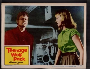 Tarjeta de vestíbulo Horst Buchholz y Karin Baal en Teenage Wolfpack (1956) 11x14" LC367 - Imagen 1 de 1