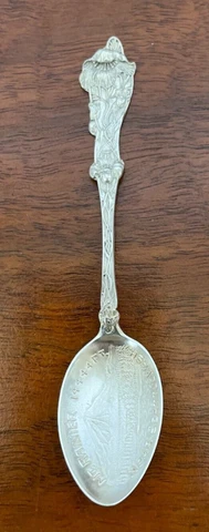 MT. RAINIER SEATTLE  STERLING SILVER SOUVENIR SPOON 14444 Feet  P&B Cover