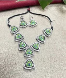 Juego de collar de diseño antiguo Morpankhi verde con pendiente - Imagen 1 de 3