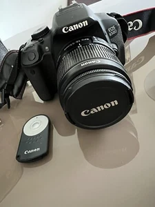 Canon EOS 650D (EF-S 18-55 3.5-5.6 IS II Kit) DSLR ottima - Foto 1 di 3