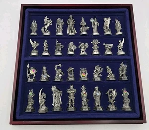 DANBURY MINT FANTASY OF THE CRYSTAL CHESS SET- Very Nice Condition! - Picture 1 of 9