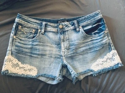 Pantalones Cortos de Jean Shyanne Para Mujer Talla 32 Crochet Encaje Borde Azul Denim Lavado Claro Foto 1 de 4
