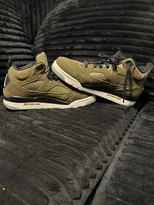 Air Jordan Son Of Mars Olive Hombre’s 9.5 Usado Foto 1 de 4