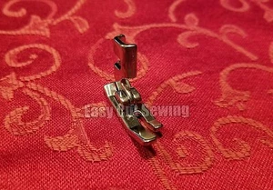 Singer Straight Regular Foot  Low Shank 221,222,66,99,99k,15-91,185,192,201, - Picture 1 of 2