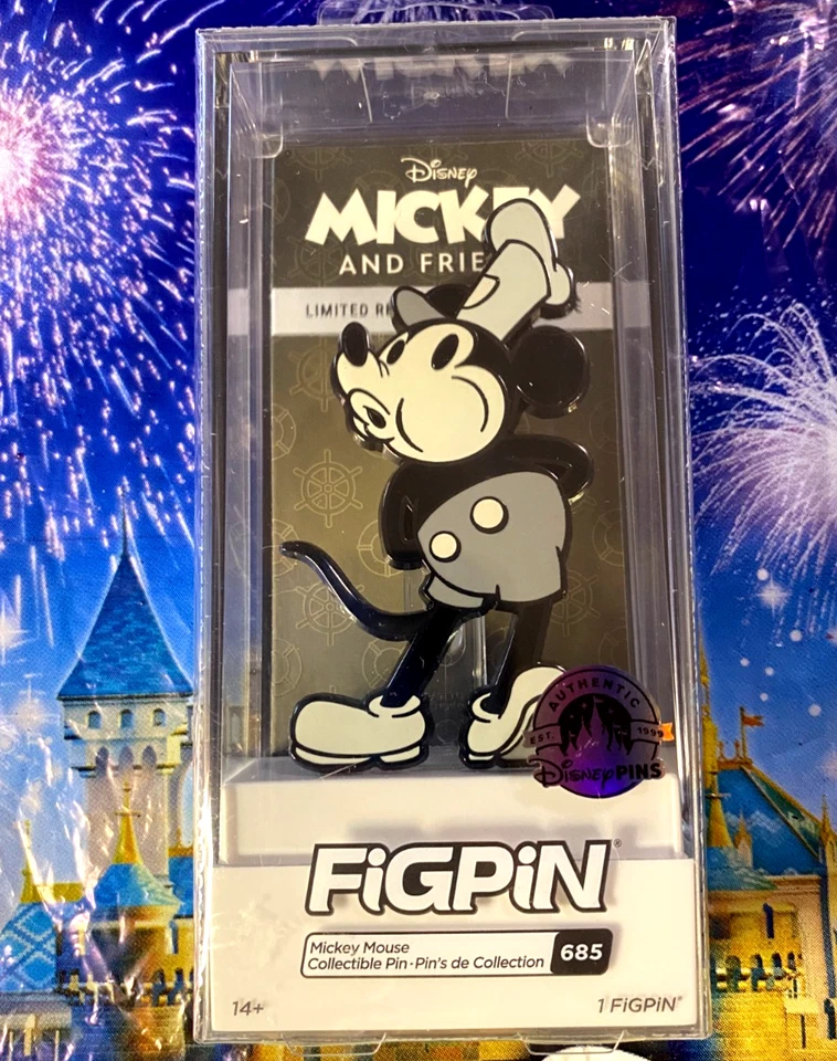 🔥Pin Disney 2022 Steamboat Willie - Mickey and Friends Disney LE FiGPiN #685 Foto 1 de 3