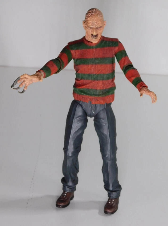 Figura de acción Pesadilla en Elm Street Freddy Krueger 2011 Foto 1 de 4