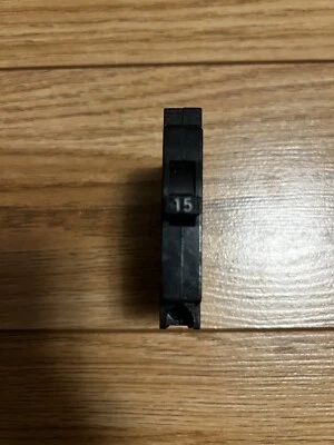 ITE Blueline circuit breakers 15 amp single pole Free Shipping - Image 1 of 3