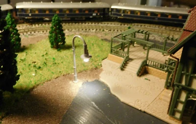 BONN-BAD-GODESBERG 5 graue Straßenlaternen, aus Messing, 40 mm hoch, warmweiße LED