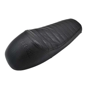 SELLA NERA CAFE RACER UNIVERSALE RIALZATA CON ATTACCHI LUNGHEZZA 61CM cafe racer - Imagen 1 de 3