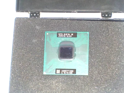 Intel Pentium Dual-Core T4300 2.1GHz Socket P 800MHz Laptop CPU SLGJM - Image 1 of 2