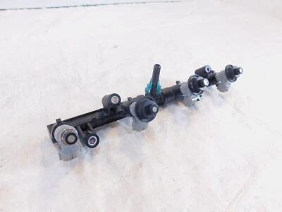 Honda CBR600RR 600RR 2007-21 carrocería del acelerador combustible inyectores secundarios y tubo de riel  Foto 1 de 4