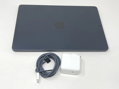 Apple Macbook Air M4 Chip 13in 256GB SSD 16GB 8-Core 2025 Midnight Very Good - Image 1 of 4