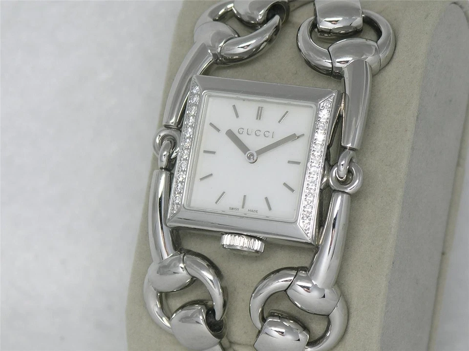 Reloj Gucci Signoria Acero Inoxidable Diamante, Cara Madreperla, Estilo 116.3 Foto 1 de 4