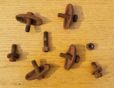 Pernos colector admisión y escape 1941-46 camioneta Chevrolet 216 235 41 1946 42 1942 Foto 1 de 4