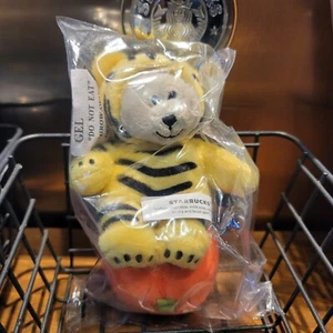 Starbucks korea 2022 New Year tiger bearistar keychain - Picture 1 of 3