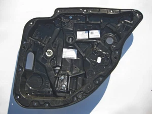 Mercedes-Benz  A2057308004 Window regulator rear right door C-Class W205 - Bild 1 von 4