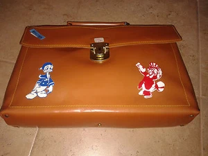 Vintage early 80’s Greek “ Donald Duck and Uncle Scrooge” pre school hand bag!! - Picture 1 of 4