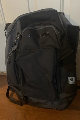 DeMarini Voodoo OG 2 球棒设备背包黑色和灰色 — 第 1/4 张图片