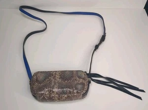 Aimee Kestenberg Crossbody Purse Bag Leather Snakeskin Look Shiny Phone Travel - Picture 1 of 8