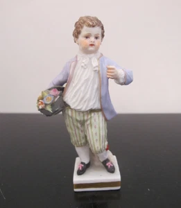 Antique MEISSEN Porcelain BOY with FLOWERS in Hat Garden Children Child Figurine - Picture 1 of 10