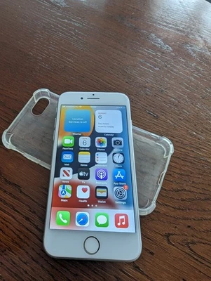 Apple iPhone 8 64gb White/Silver Very Good Condition - Image 1 of 4