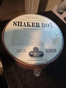 Caja coctelera grande redonda de madera SUDBERRY HOUSE ALMACENAMIENTO DE HILO DENTAL CON AGUJAS ~ NUEVA - Imagen 1 de 1