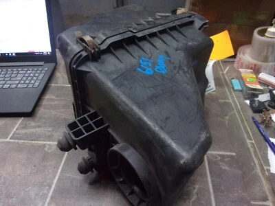 02 03 2002 2003 Saturn VUE Air Cleaner Box 3.0L - Image 1 of 4