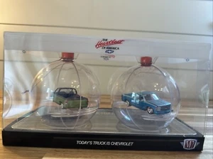 3J) M2 Machines Christmas Ornament Chevrolet C1500 OBS HEARTBEAT OF AMERICA 164 - Bild 1 von 6