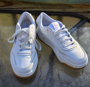 Reebok 2 Classic White Ortholite Comfort Foot bed Sneakers Walking  Size 7 (EUC) - Picture 1 of 7