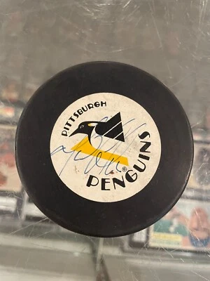 MARIO LEMIEUX PITTSBURGH PENGUINS SIGNED OFFICIAL PUCK JSA 992 - Image 1 of 2