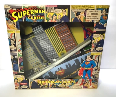 SUPERMAN CLASSIC: SUPERMAN SALTA ALTO EDIFICIO CUERDA JUGUETE (SCHYLLING) DC COMICS Foto 1 de 4