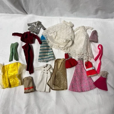 Bundle Of Vintage 70s Topper Dawn Clothes And Accessories Some TLC FLAWS ZX1 - Image 1 of 4