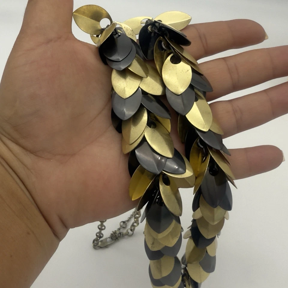 Винтажный Kenneth Cole ожерелье рыбы масштаб подвеска веревки цепочка почты джингл сетки - Изображение 1 из 4