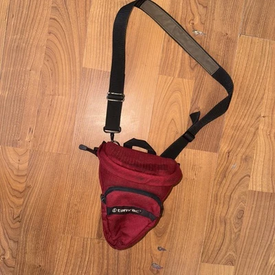Tamrac 515 Vintage Holster Camera Shoulder Bag Holds 4" x 6.5" x 8"D Made in USA - Image 1 of 4