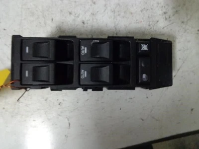 08 09 10 11 12 AVENGER L. INTERRUPTOR PUERTA DELANTERA 589895 Foto 1 de 4