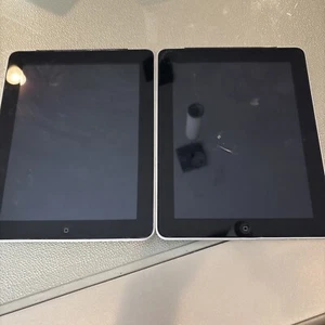 Lot Of 2 Apple iPads 1st Gen 32GB, Wi-Fi, 9.7in - Black (Does Not Turn On) A1337 - Picture 1 of 2