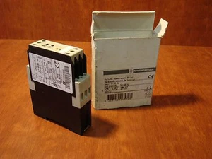 Telemecanique RM3 UA211MU7 voltage measurement relay - Picture 1 of 4